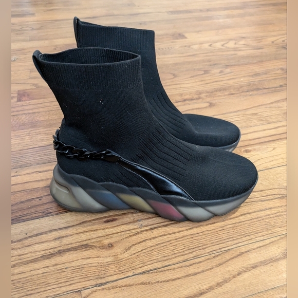 WOMEN'S BLACK SIZE 11 SHOES - Picture 2 of 5